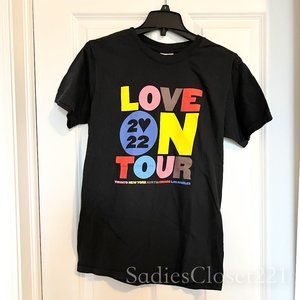Harry Styles Love On Tour Concert Tee size Small